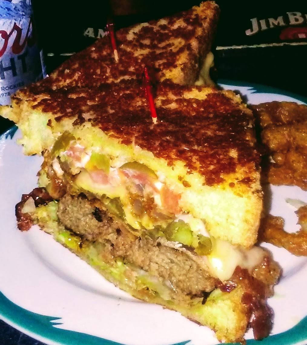 Bert & Dens Grille | restaurant | 4200 S East St #6, Indianapolis, IN 46227, USA | 3177807001 OR +1 317-780-7001