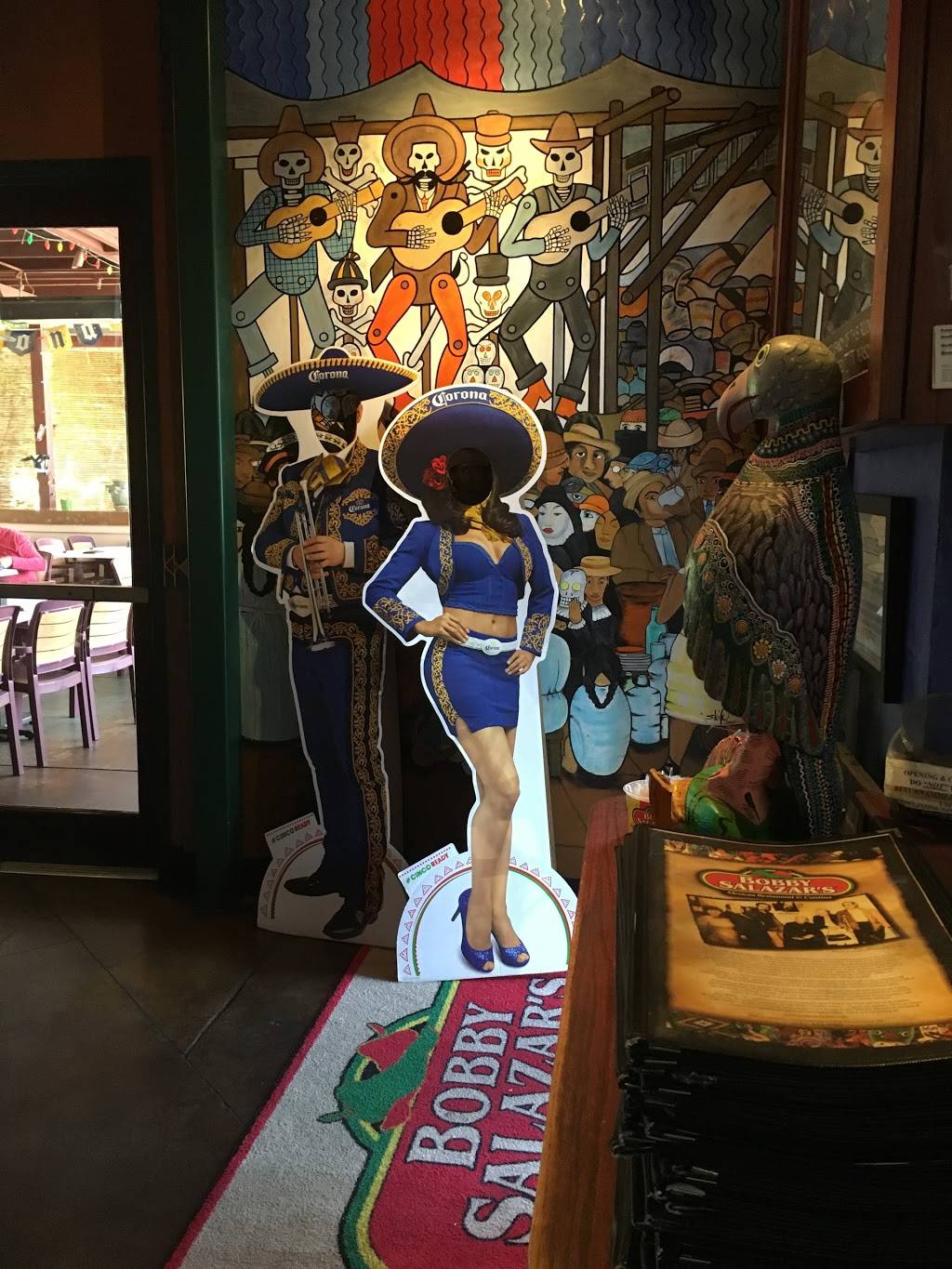 Bobby Salazars Mexican Restaurants | restaurant | 1129 E Champlain Dr, Fresno, CA 93720, USA | 5594339980 OR +1 559-433-9980