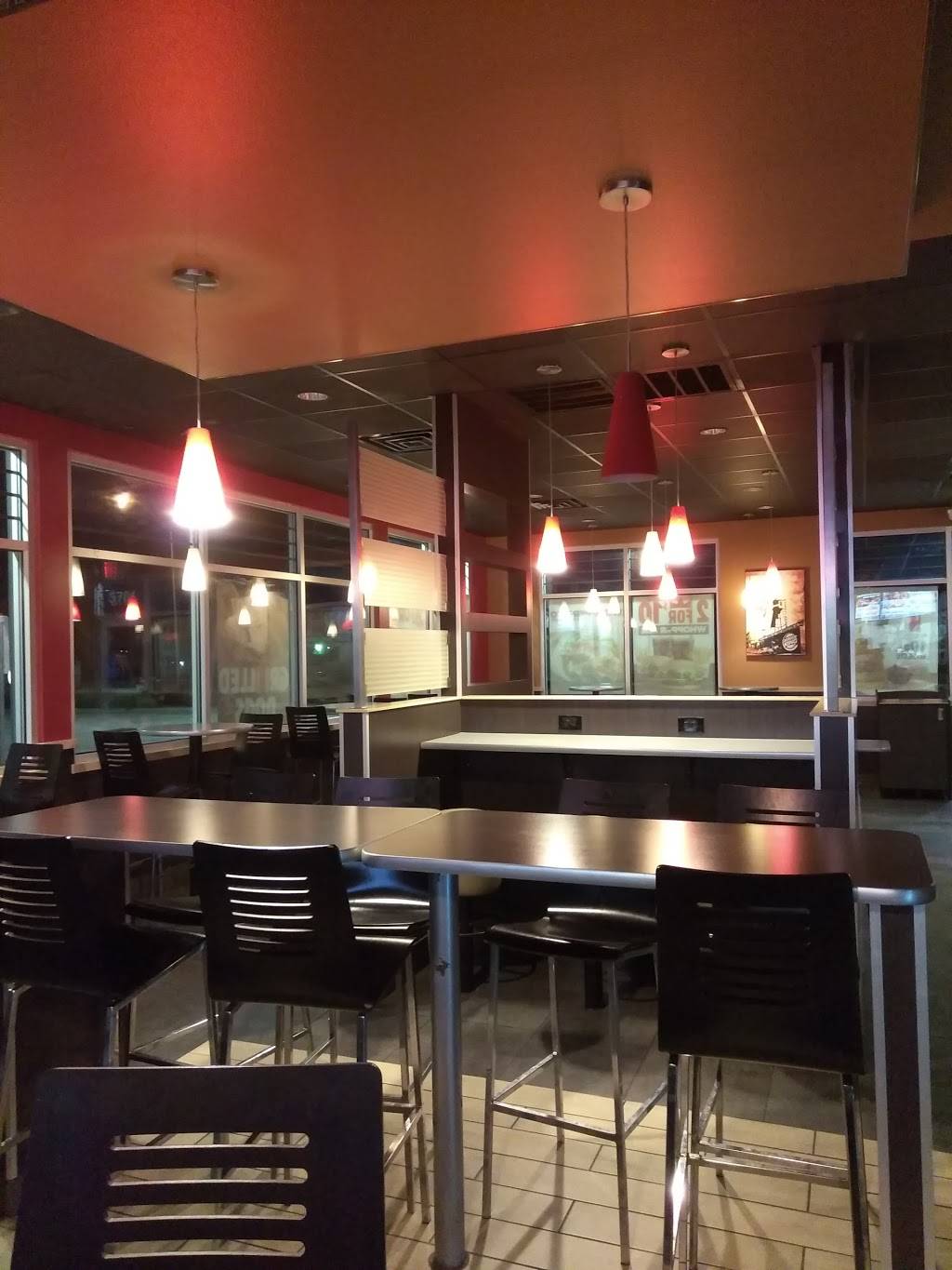 Burger King | restaurant | 5701 S Cooper St, Arlington, TX 76017, USA | 8173755855 OR +1 817-375-5855