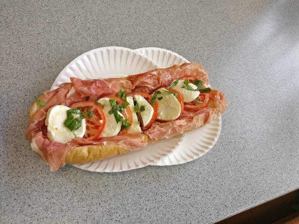 Pinos Pizza | meal delivery | 7701, 1920 Beacon St, Brighton, MA 02135, USA | 6175666468 OR +1 617-566-6468