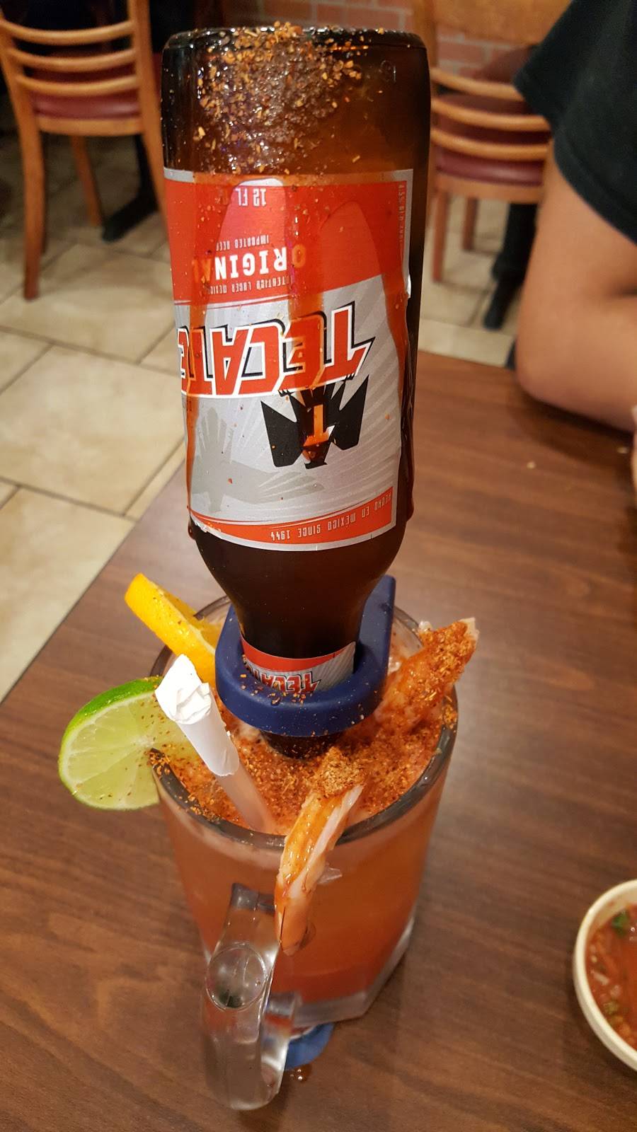 Los Pinos | restaurant | 2019 Pacific Ave, Santa Cruz, CA 95060, USA | 8314252554 OR +1 831-425-2554