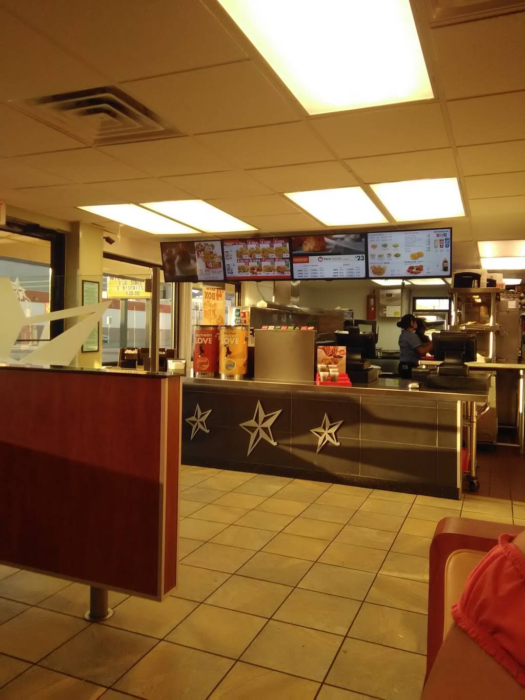 Churchs Chicken | restaurant | 812 N Copia St, El Paso, TX 79903, USA | 9155653338 OR +1 915-565-3338