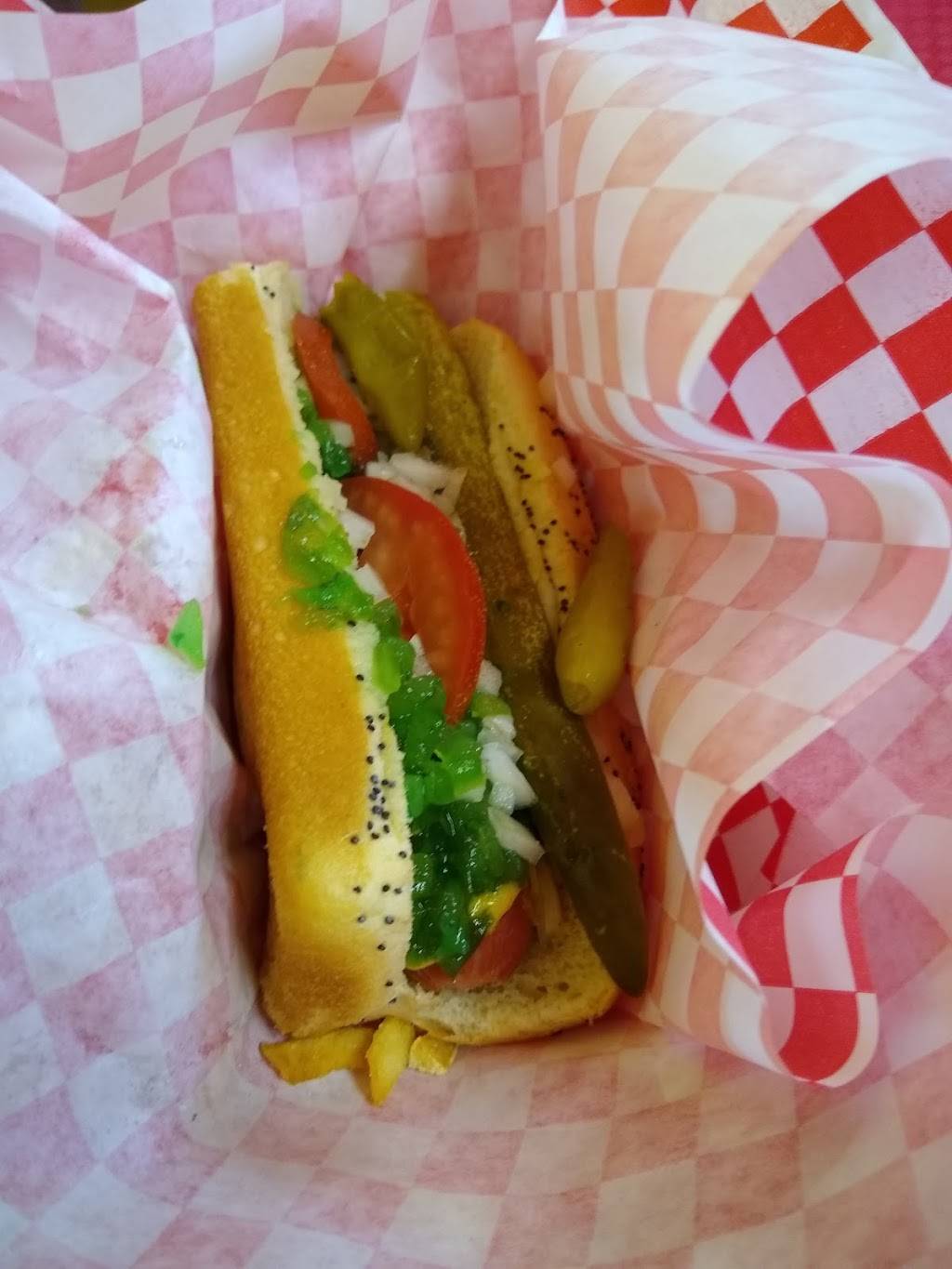 Larrys Chicago Dogs | restaurant | 2220 Academy Pl, Colorado Springs, CO 80909, USA | 7193549694 OR +1 719-354-9694