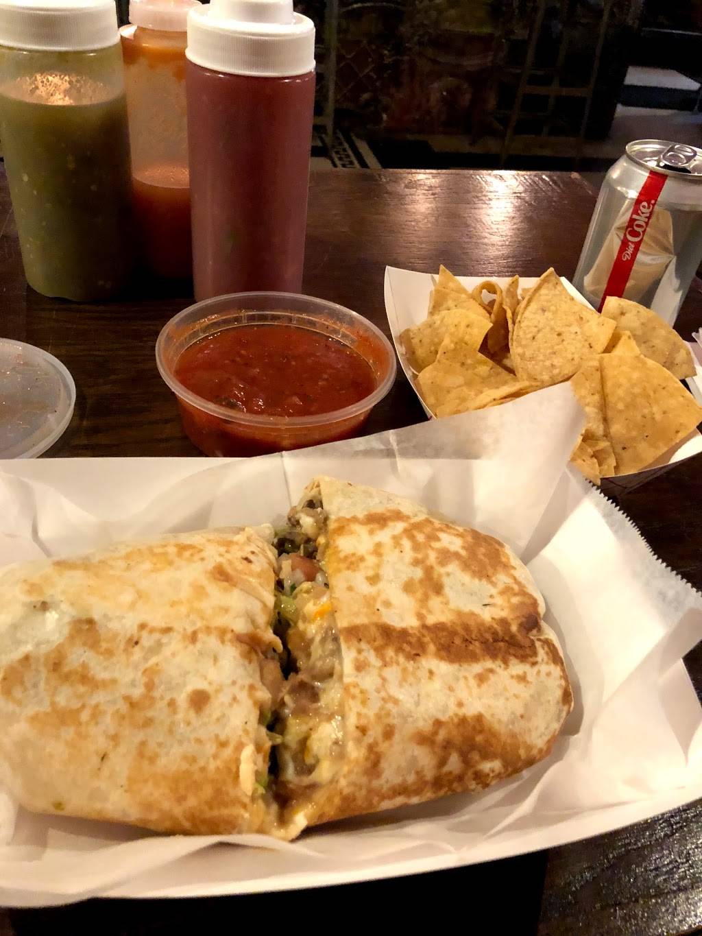 Picante Taqueria | restaurant | 2018 W Division St, Chicago, IL 60622, USA | 7733288800 OR +1 773-328-8800