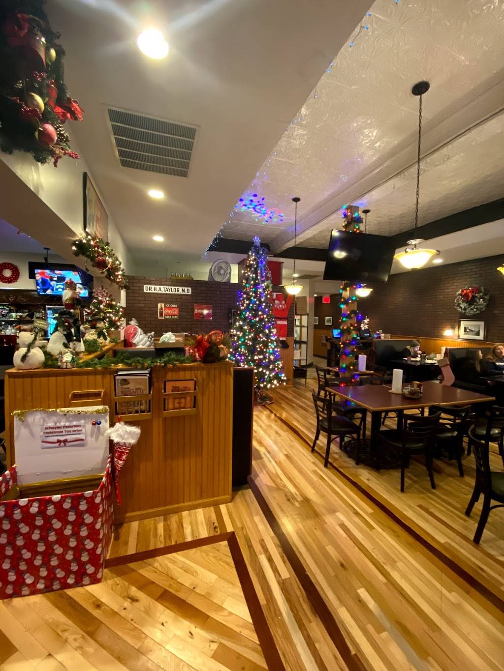 Ramos Pizza | restaurant | 2701 N 48th St, Lincoln, NE 68504, USA | 4024835050 OR +1 402-483-5050