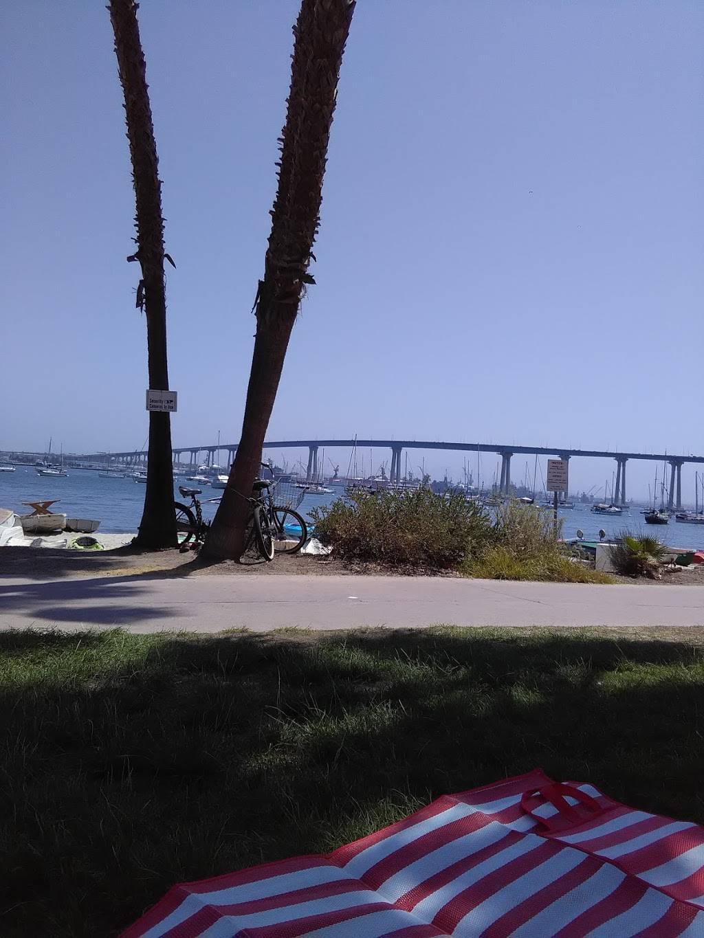 La Jolla Shrk | restaurant | 1900 Kearney Ave, San Diego, CA 92113, USA | 6195872527 OR +1 619-587-2527