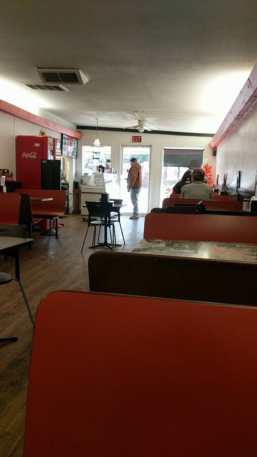 K N Root Beer Drive In | restaurant | 1108 Cypress St, Graham, TX 76450, USA | 9405492247 OR +1 940-549-2247