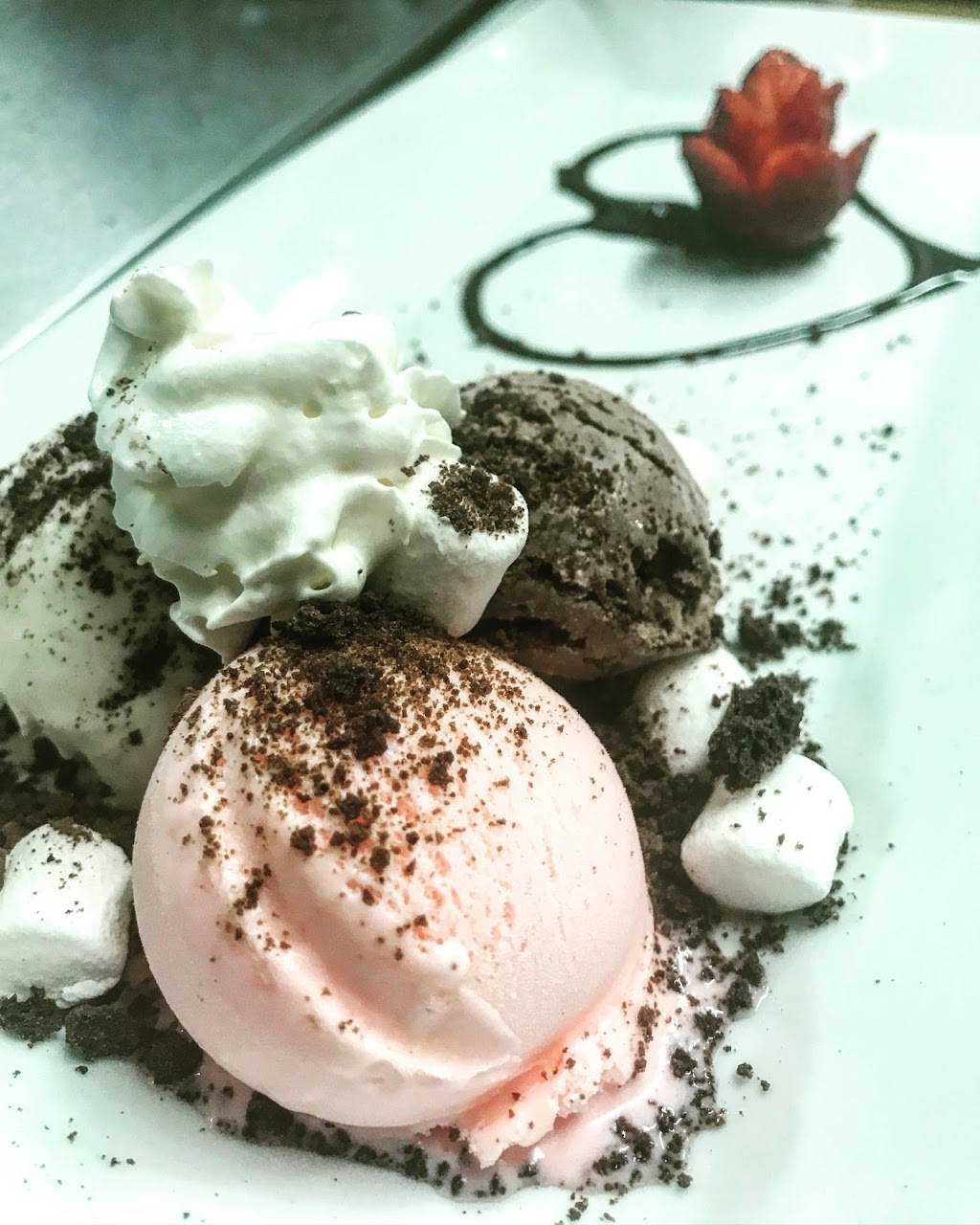 The Donlands Diner | restaurant | 417 Donlands Ave, East York, ON M4J 3S3, Canada | 4164218500 OR +1 416-421-8500