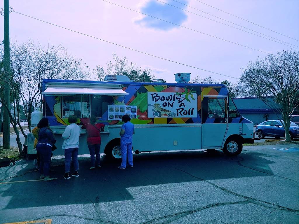 Bowls On A Roll 2 Go Meal Prep Store | restaurant | 306 Owen Dr, Fayetteville, NC 28304, USA | 9104916755 OR +1 910-491-6755