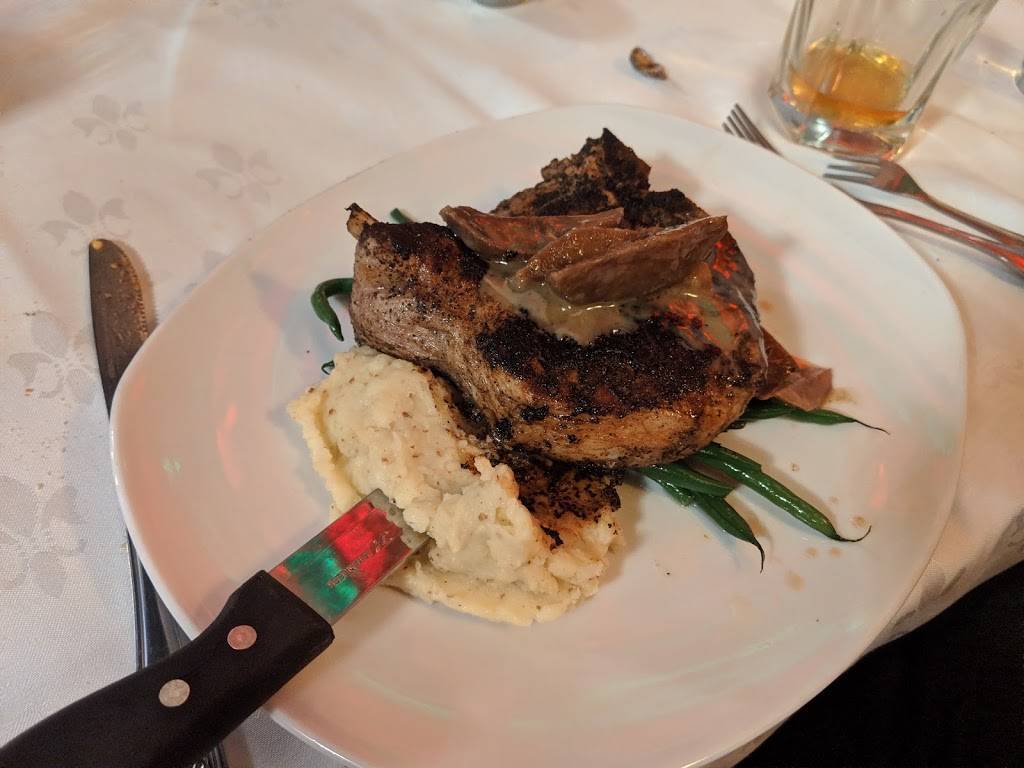 Top Hat Oyster Bar & French Quarter Kitchen | restaurant | 106 Bedford Ave, Bellmore, NY 11710, USA | 5169001560 OR +1 516-900-1560