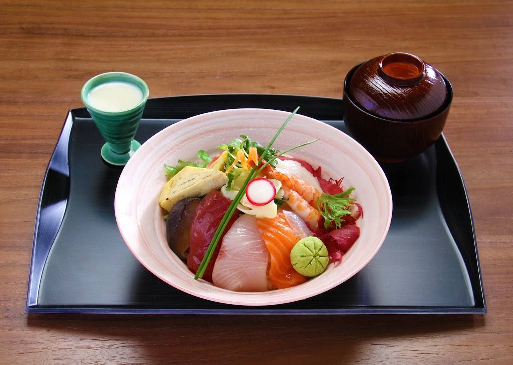 Aoi Japanese Restaurant & Bar | restaurant | 120 S Wood Ave, Iselin, NJ 08830, USA | 7326357146 OR +1 732-635-7146