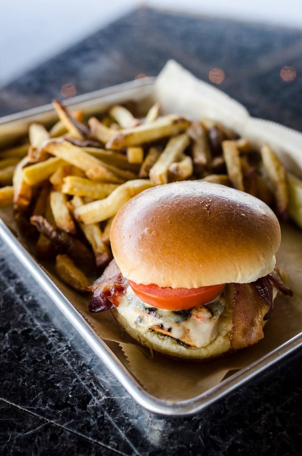 The Players Club At Lost Nation Sports Park - Bar and Grill | restaurant | 38630 Jet Center Pl, Willoughby, OH 44094, USA | 4409511531 OR +1 440-951-1531