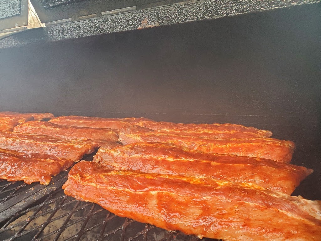 Smokin Willies BBQ | restaurant | 571 E North St, Galesburg, IL 61401, USA | 3093689099 OR +1 309-368-9099