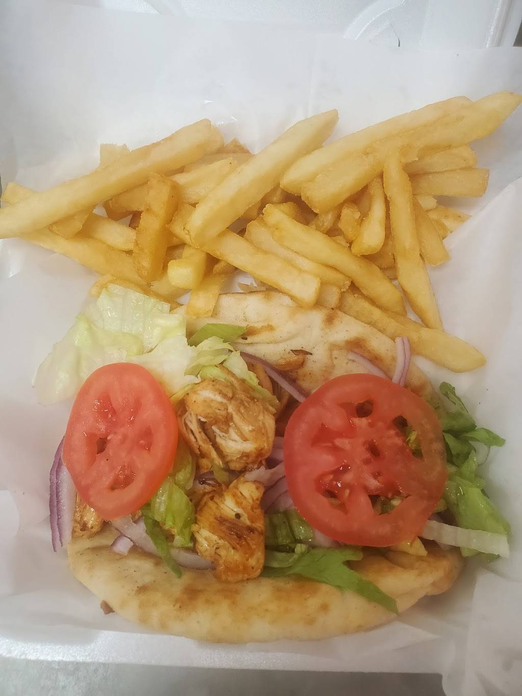 Mikes Fish and Chicken LLC | restaurant | 11947 Hamilton Ave, Cincinnati, OH 45231, USA | 5135104058 OR +1 513-510-4058