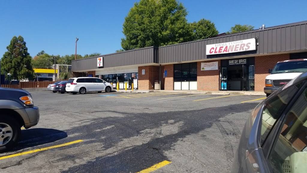 7-Eleven | bakery | 5725 Edsall Rd, Alexandria, VA 22304, USA | 7034611904 OR +1 703-461-1904