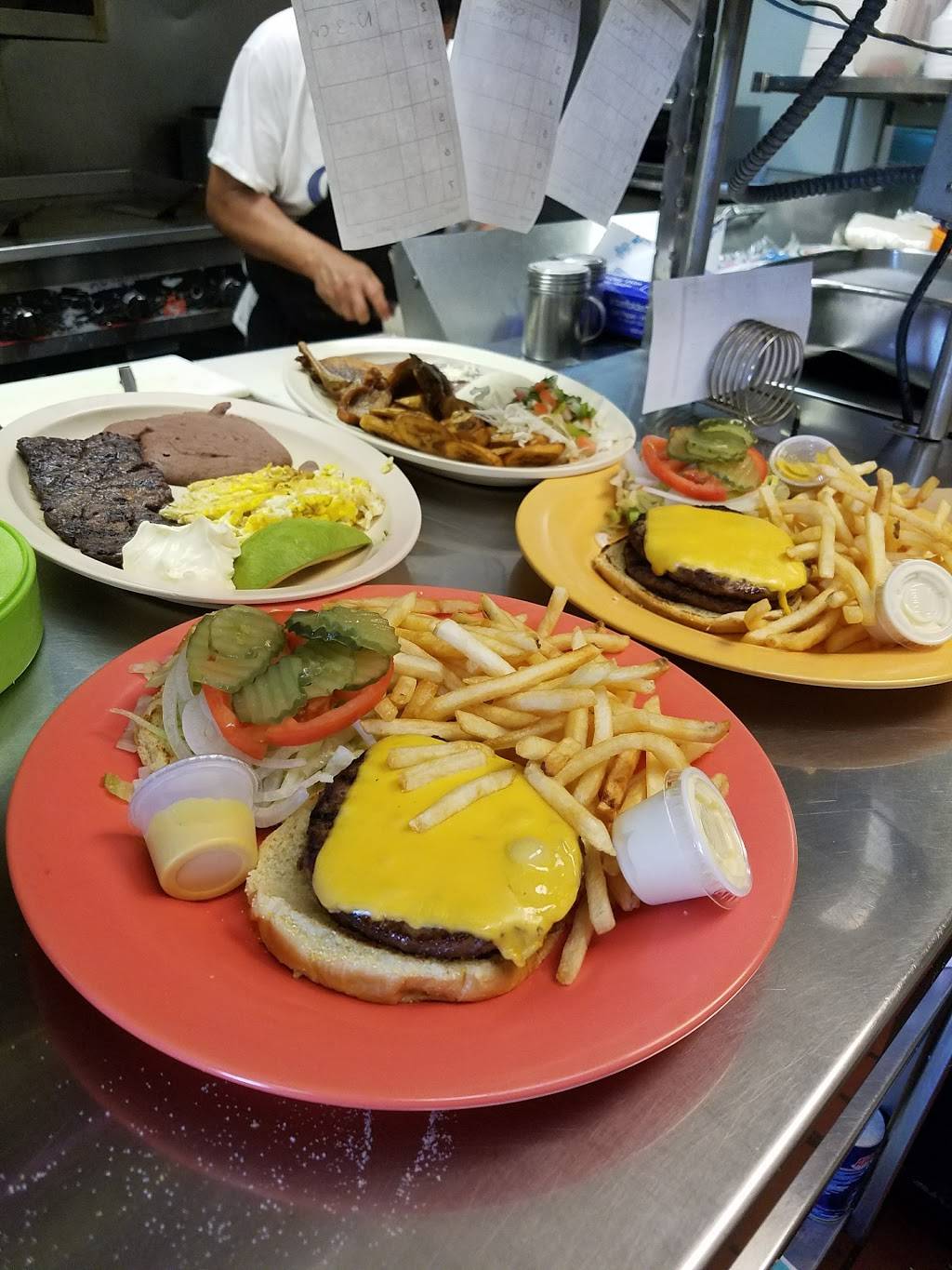 Pepes Mexican Restaurant | restaurant | 4743 W Grand Ave, Chicago, IL 60639, USA | 7736220612 OR +1 773-622-0612