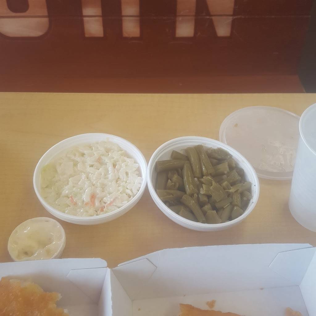 Long John Silvers | restaurant | 7140 Pendleton Pike, Indianapolis, IN 46226, USA | 3175469611 OR +1 317-546-9611