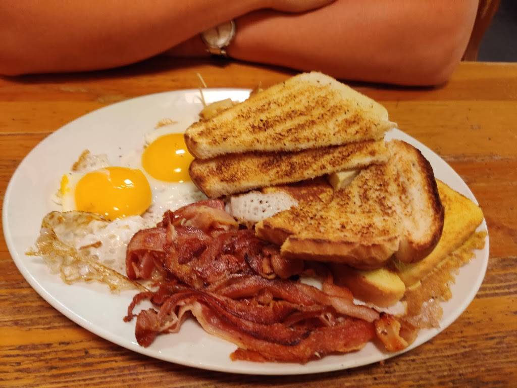 JJs Diner | restaurant | 747 St Andrew St W, Fergus, ON N1M 3H2, Canada | 5197877432 OR +1 519-787-7432