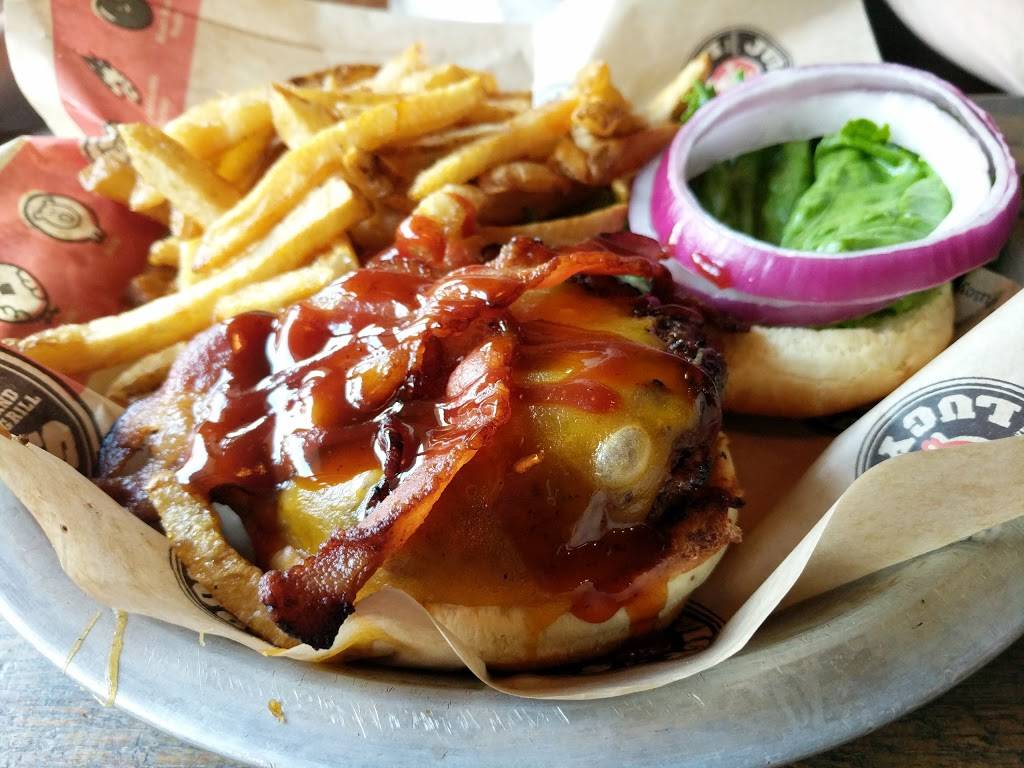 Juicy Lucys Burger Bar and Grill | restaurant | 620 Hendersonville Rd, Asheville, NC 28803, USA | 8282770355 OR +1 828-277-0355