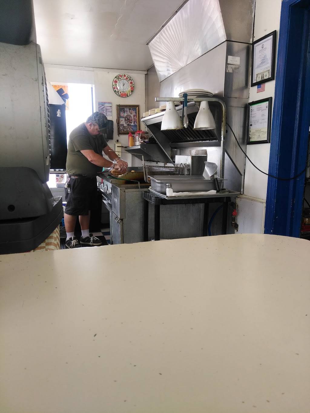 Heavenly Burgers Inc | restaurant | 608 E Nine Mile Rd, Highland Springs, VA 23075, USA | 8047370855 OR +1 804-737-0855