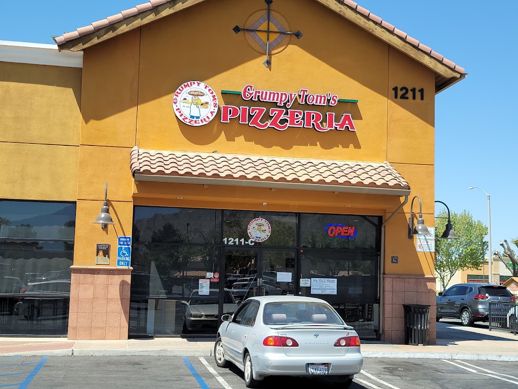 Grumpy Toms Pizzeria - San Jacinto | restaurant | 1211 N State St Suite C, San Jacinto, CA 92582, USA | 9516544443 OR +1 951-654-4443