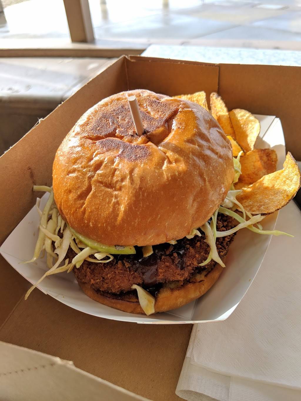 Tackle Box | restaurant | 3029 E Shore Ave, Corona Del Mar, CA 92625, USA | 9497230502 OR +1 949-723-0502