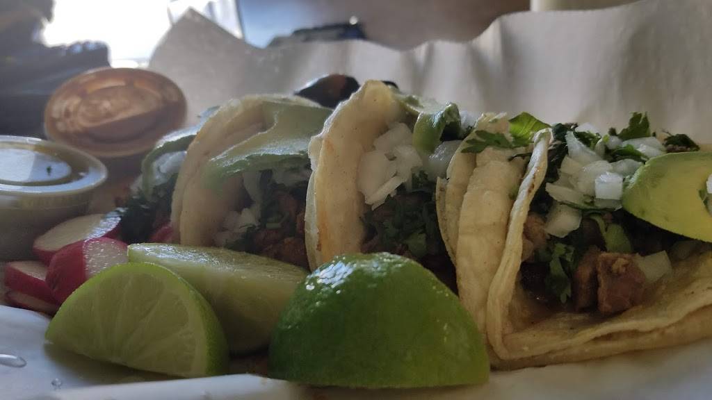 Little Mexico Store & Restaurant | restaurant | 127 S Broad St, Kenbridge, VA 23944, USA | 4346763317 OR +1 434-676-3317