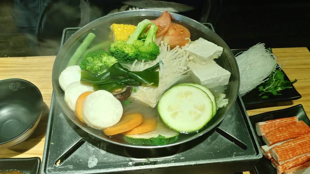 Boiling Pot | restaurant | 630 G St, Davis, CA 95616, USA | 5307465946 OR +1 530-746-5946