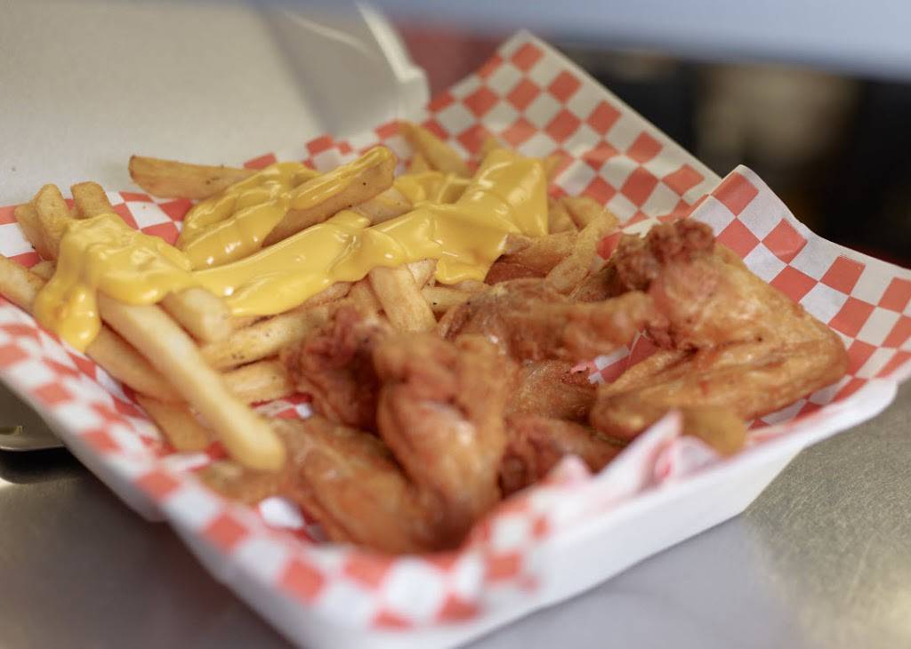 Lovetts Soul Food | restaurant | 2512 College Ave, Alton, IL 62002, USA | 6184338833 OR +1 618-433-8833