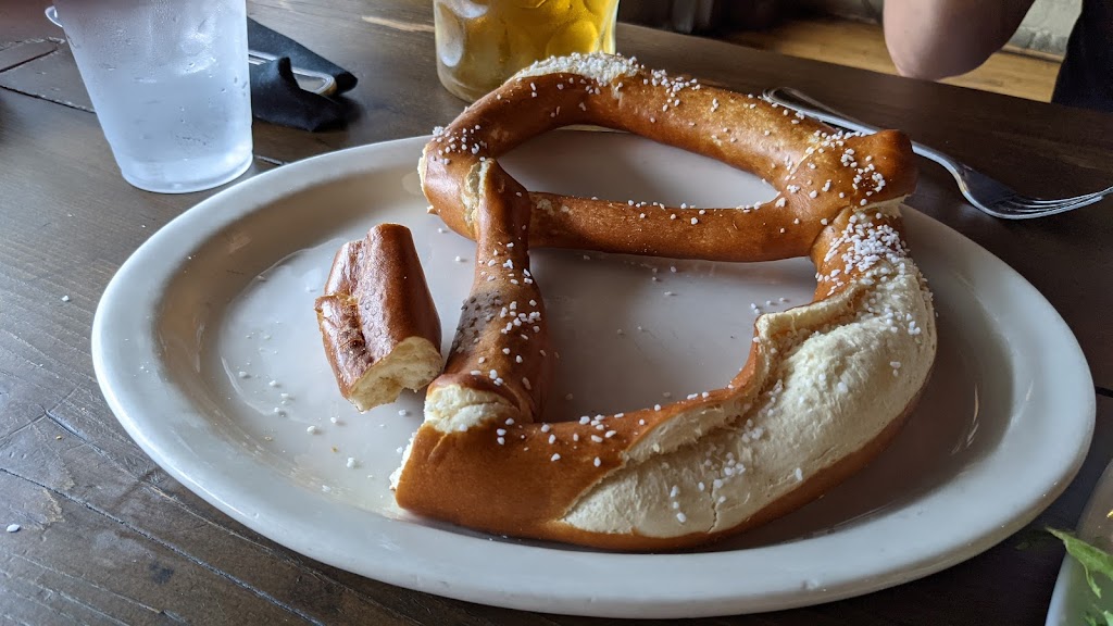 Der Biergarten | restaurant | 300 Marietta St NW, Atlanta, GA 30313, USA | 4045212728 OR +1 404-521-2728