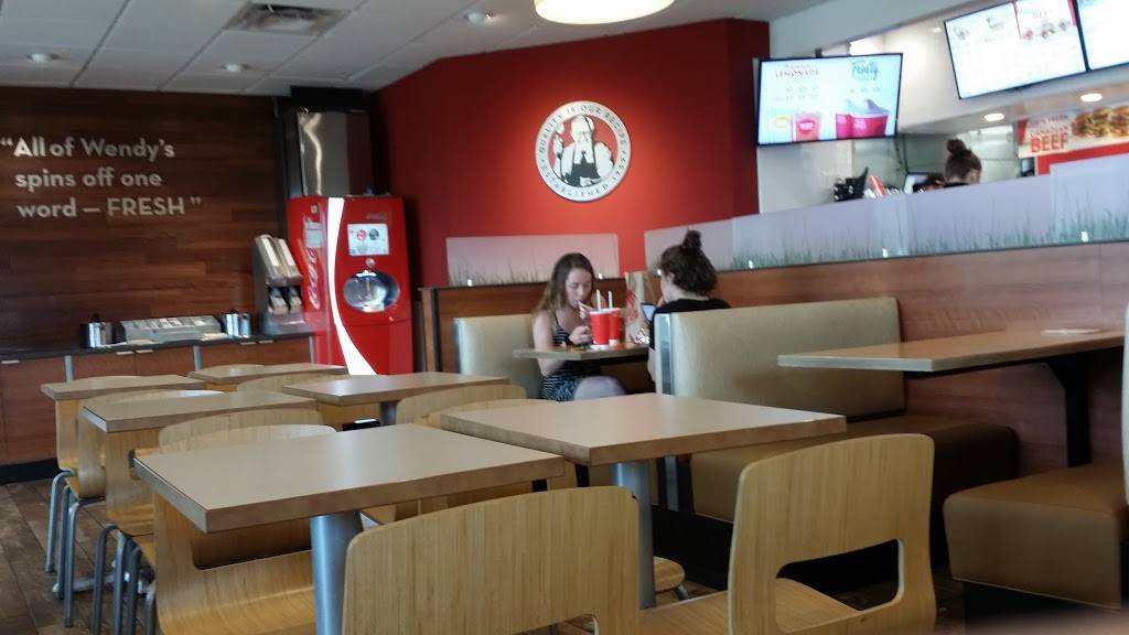 Wendys | restaurant | 570 Norwich Ave, Woodstock, ON N4V 1C6, Canada | 5195391337 OR +1 519-539-1337