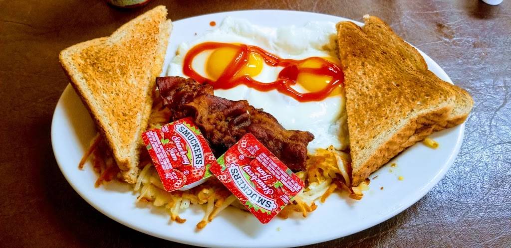 Country Corner Cafe | restaurant | 1225 State Hwy 39, Stockton, MO 65785, USA | 4172765411 OR +1 417-276-5411