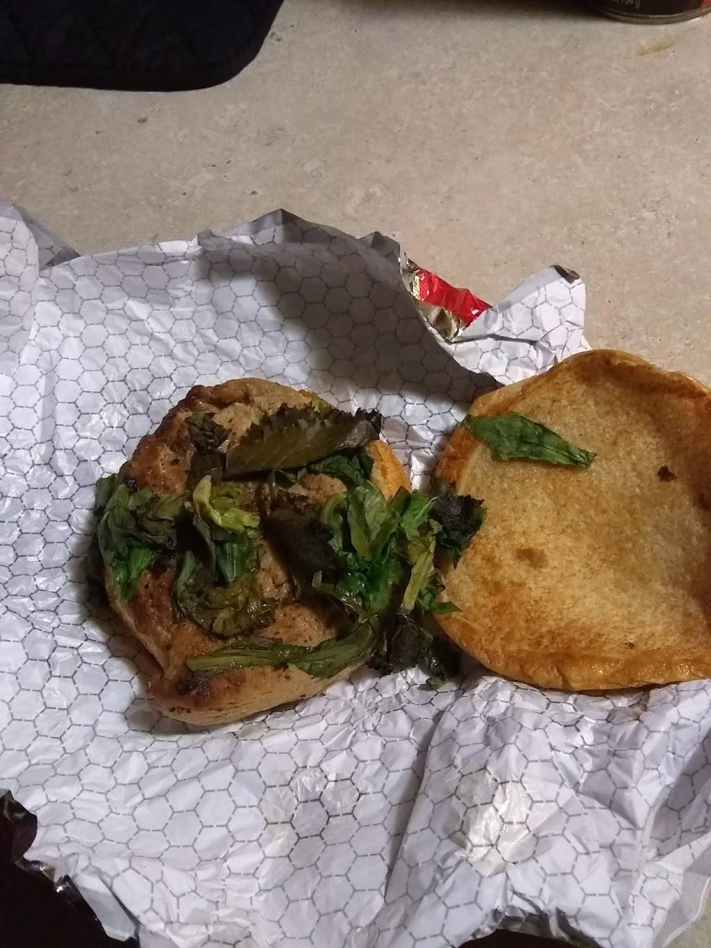 Wendys | restaurant | 1859 S Crater Rd, Petersburg, VA 23805, USA | 8048612073 OR +1 804-861-2073