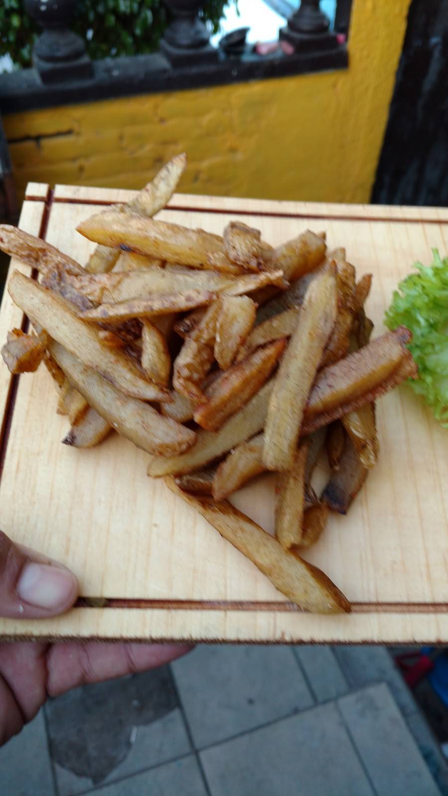 Mother burgers | restaurant | Calle D 136, Roberto de la Madrid, 22435 Tijuana, B.C., Mexico | 016642923658 OR +52 664 292 3658