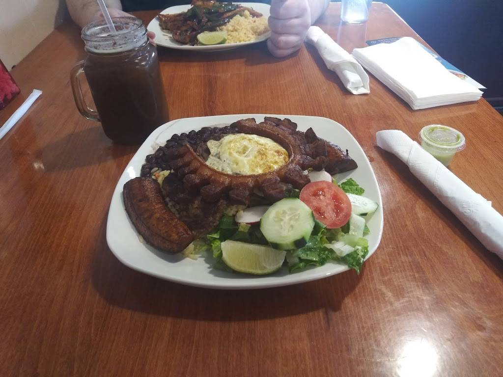 Guanachapis express | restaurant | Restaurante 102, Fountain St, Framingham, MA 01702, USA | 5084054441 OR +1 508-405-4441