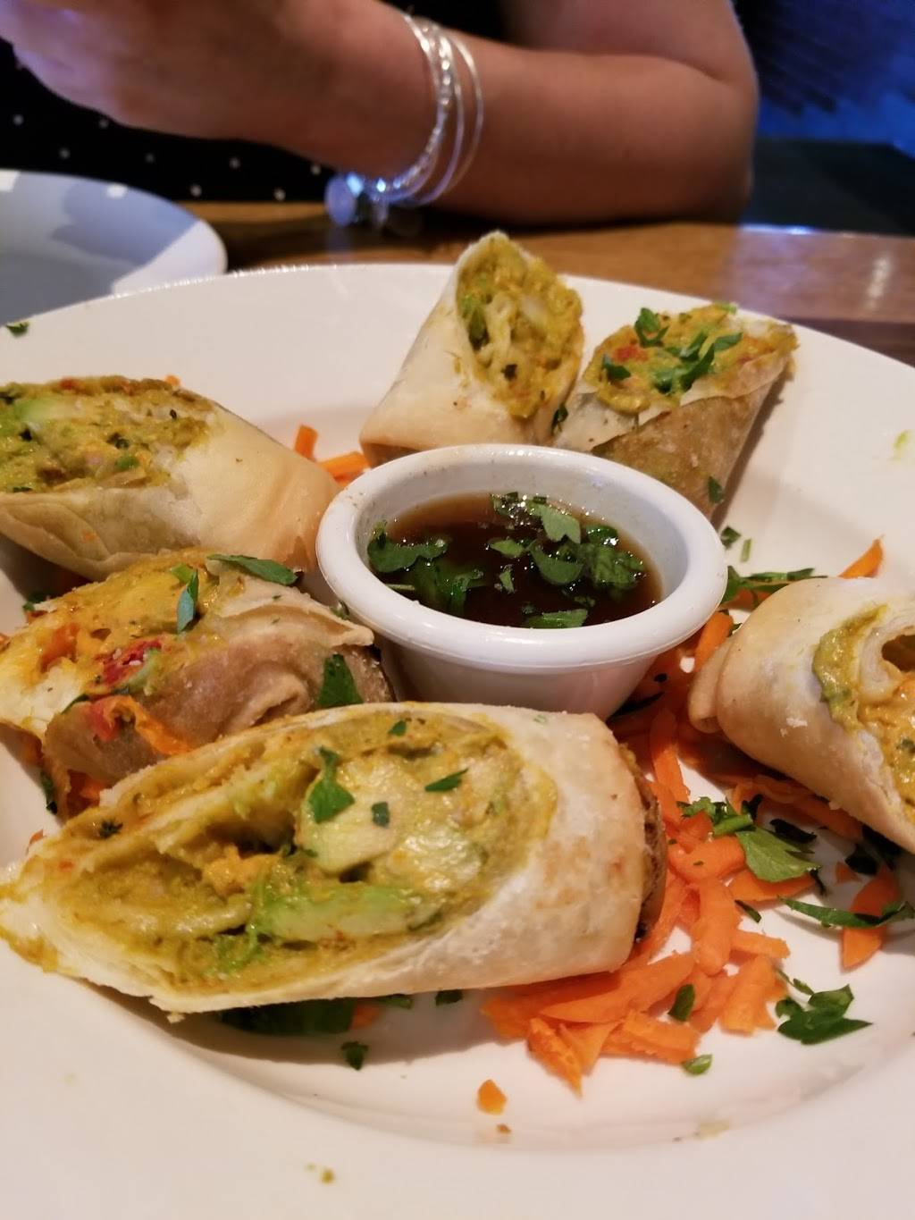 BJs Restaurant & Brewhouse | restaurant | 11101 183rd St, Cerritos, CA 90703, USA | 5624670850 OR +1 562-467-0850