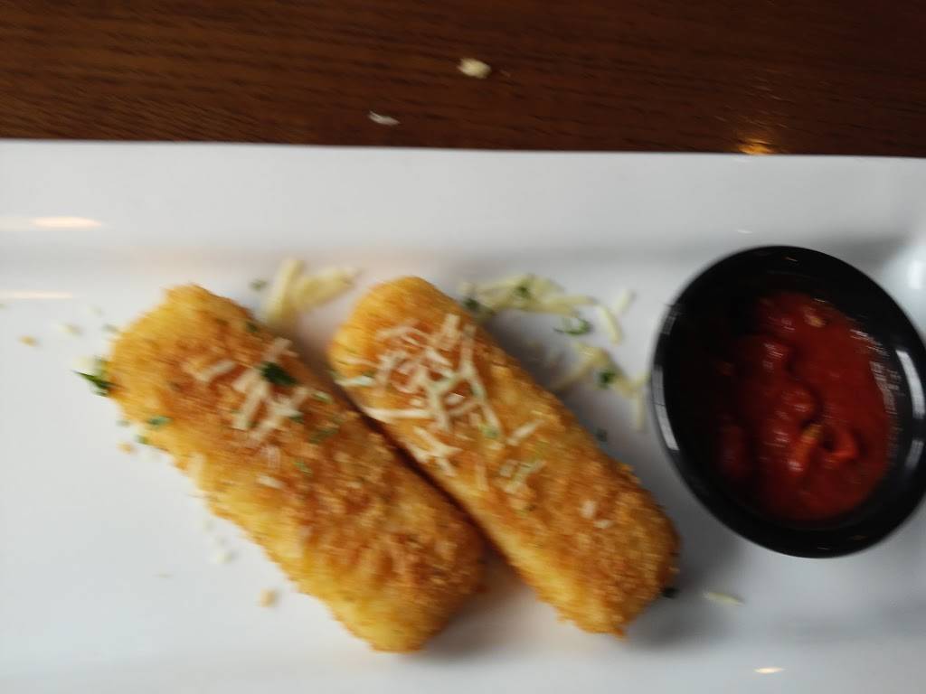 TGI Fridays | restaurant | 703 US-41, Schererville, IN 46375, USA | 2198642457 OR +1 219-864-2457