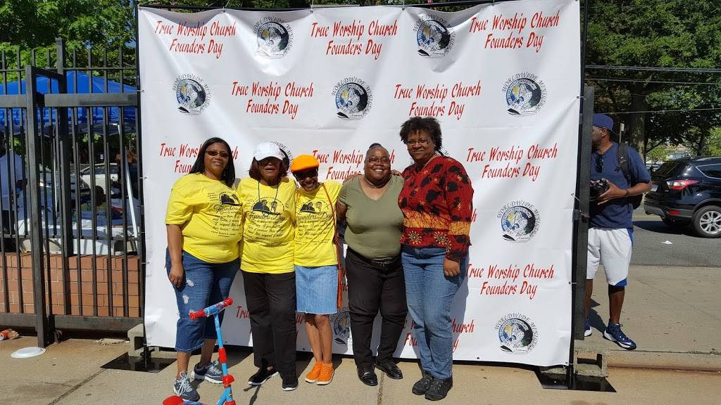 Steve & Mike Pizzeria | restaurant | 603 Sutter Ave, Brooklyn, NY 11207, USA | 7184985566 OR +1 718-498-5566