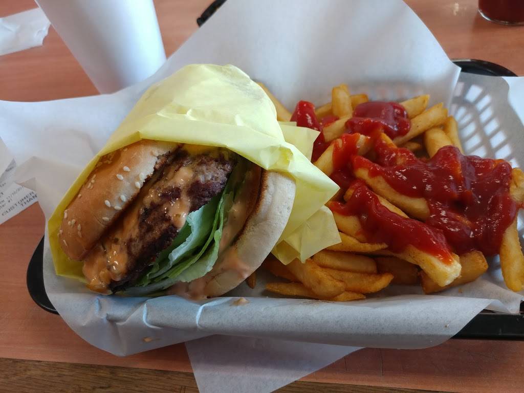 Lucky Guys Burgers | restaurant | 2250 S Atlantic Blvd # P, Commerce, CA 90040, USA | 3232640930 OR +1 323-264-0930