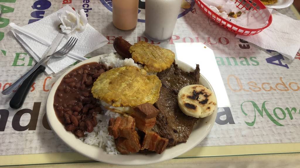 Colombian Empanadas Richmond | bakery | 9402 Richmond Ave, Houston, TX 77063, USA | 7139751877 OR +1 713-975-1877