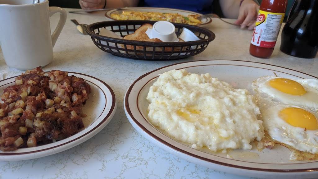 Plantation House Of Pancakes | restaurant | 1501 S Kings Hwy North, Myrtle Beach, SC 29577, USA | 8432725979 OR +1 843-272-5979