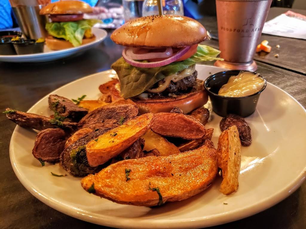 Mussel & Burger Bar | restaurant | 113 S 7th St, Louisville, KY 40202, USA | 5027496451 OR +1 502-749-6451