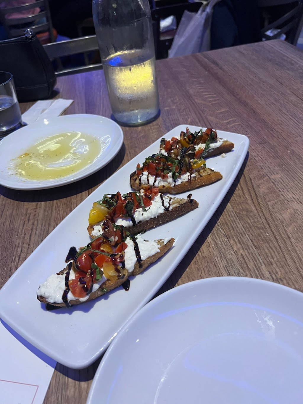 Bella Napoli | restaurant | 1540 N Roselle Rd, Schaumburg, IL 60193, USA | 8475197555 OR +1 847-519-7555