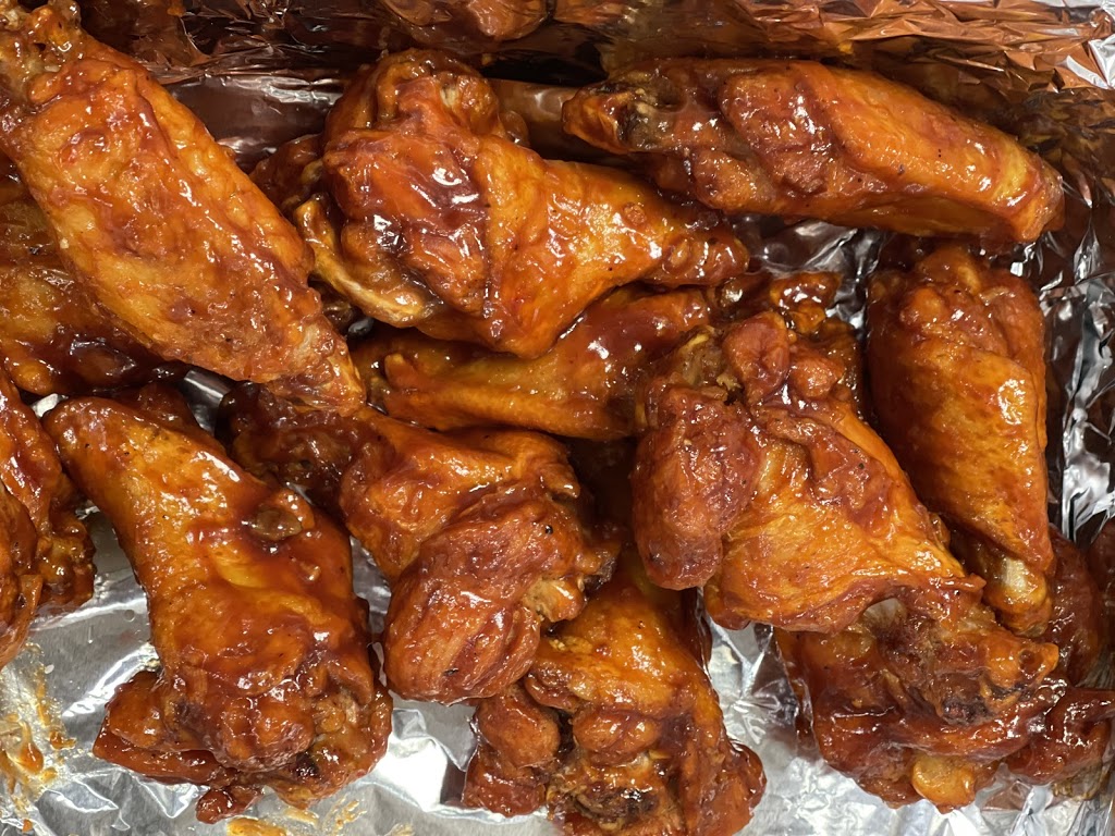 Henrys kitchen | restaurant | 519 Merchants Rd, Rochester, NY 14609, USA | 5858672434 OR +1 585-867-2434