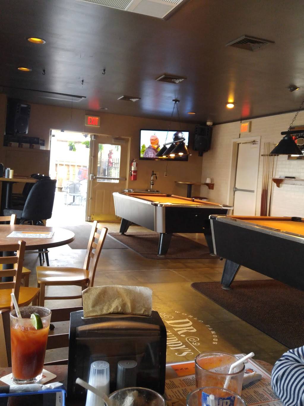 Corner Stables | restaurant | 2575 S Queen St, York, PA 17402, USA | 7177414320 OR +1 717-741-4320