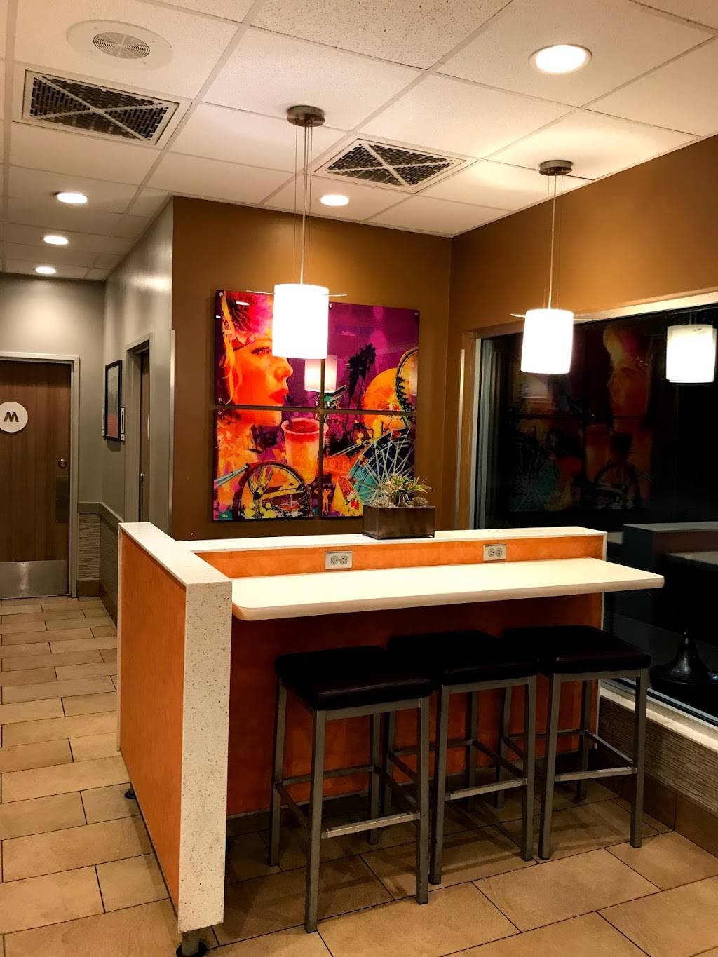 KFC | restaurant | 5012 S 3rd St, Louisville, KY 40214, USA | 5023612536 OR +1 502-361-2536