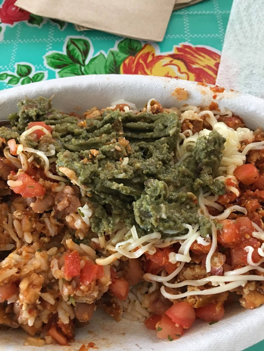 Chipotle Mexican Grill | restaurant | 2743 N Elston Ave, Chicago, IL 60647, USA | 7736610250 OR +1 773-661-0250