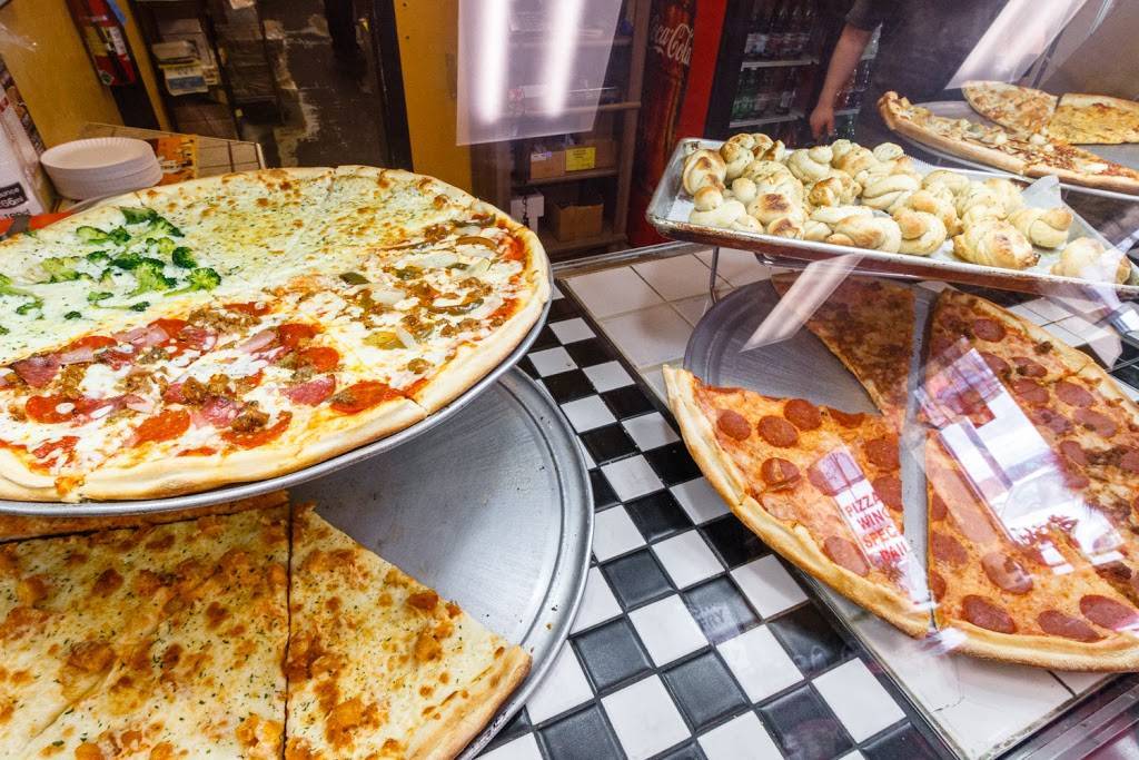 Little Roma Pizza & Catering | restaurant | 5985, 485 French Rd, Utica, NY 13502, USA | 3157378299 OR +1 315-737-8299