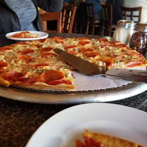 The Windsor Tavern and Grill | restaurant | 4530 N Milwaukee Ave, Chicago, IL 60630, USA | 7737363400 OR +1 773-736-3400