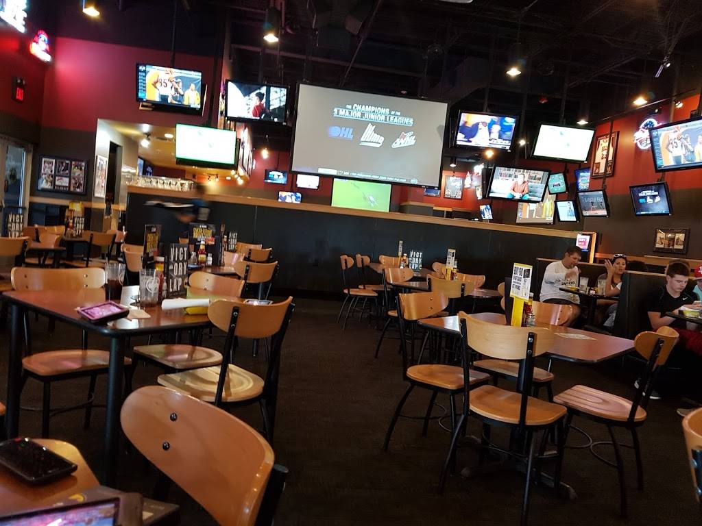 Buffalo Wild Wings | meal takeaway | 980 Sergeant Jon Stiles Dr, Highlands Ranch, CO 80129, USA | 3034715492 OR +1 303-471-5492